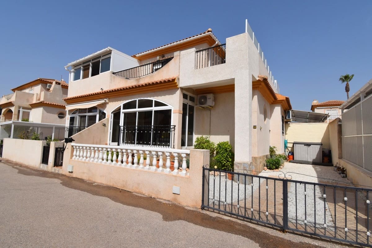 2 quarto Moradia para venda em Playa Flamenca com piscina garagem - 225 000 € (Ref: 9998429)