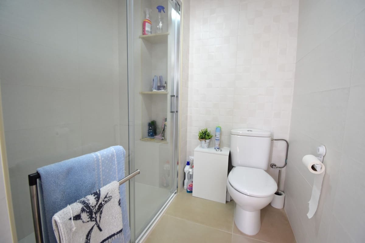 2 quarto Moradia para venda em Playa Flamenca com piscina garagem - 225 000 € (Ref: 9998429)