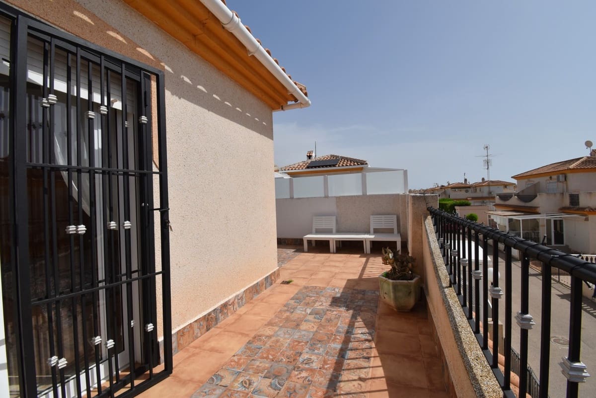 2 quarto Moradia para venda em Playa Flamenca com piscina garagem - 225 000 € (Ref: 9998429)