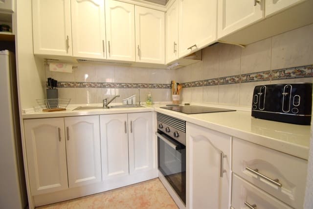 2 quarto Moradia para venda em Playa Flamenca, Orihuela com piscina garagem - 225 000 € (Ref: 9998429)