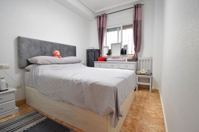 2 sovrum Lägenhet till salu i Punta Prima, Orihuela med pool garage - 179 000 € (Ref: 9998430)