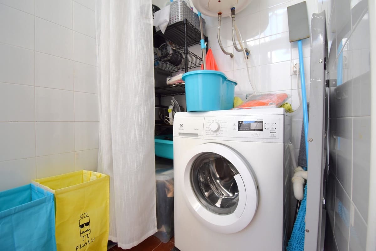 2 sovrum Lägenhet till salu i Orihuela Costa med pool garage - 179 000 € (Ref: 9998430)