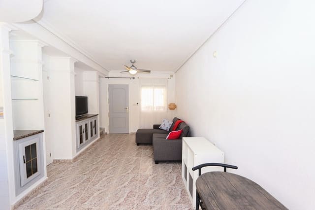 2 soverom Hus til salgs i Villamartin, Orihuela med svømmebasseng garasje - € 169 995 (Ref: 9998431)