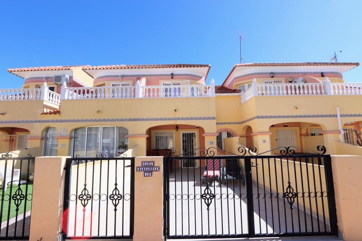 2 soverom Hus til salgs i Villamartin med svømmebasseng garasje - € 169 995 (Ref: 9998431)