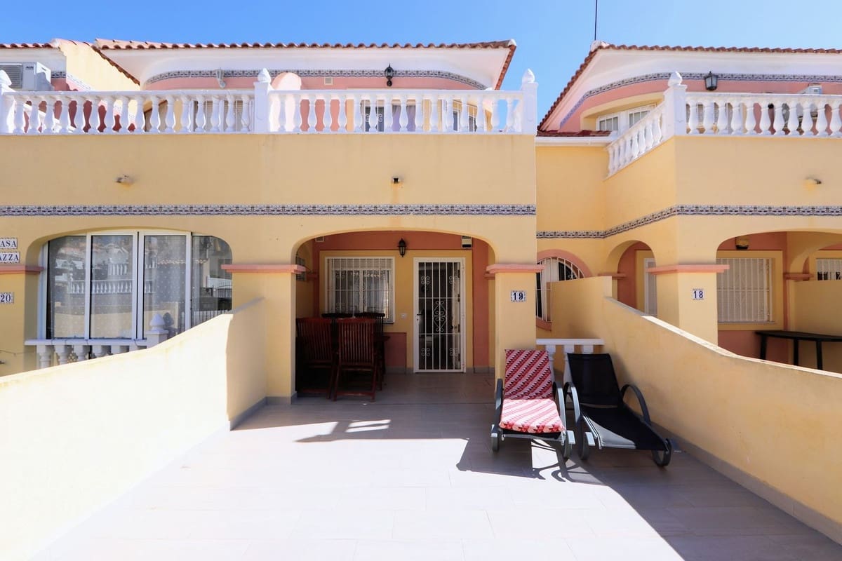 2 soverom Hus til salgs i Villamartin med svømmebasseng garasje - € 169 995 (Ref: 9998431)