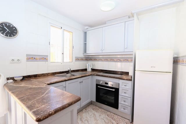 2 soverom Hus til salgs i Villamartin, Orihuela med svømmebasseng garasje - € 169 995 (Ref: 9998431)