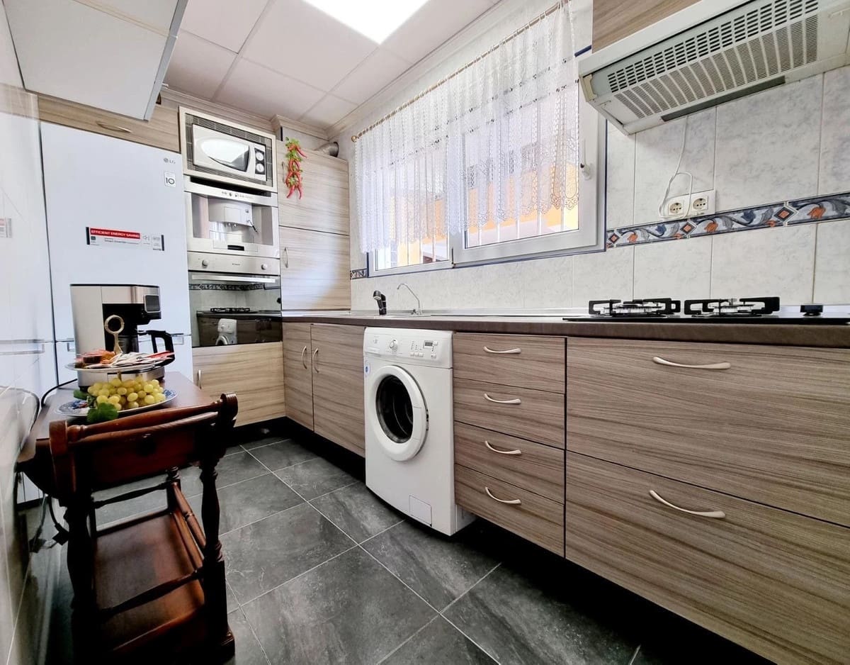 3 slaapkamer Appartement te koop in Orihuela Costa met garage - € 218.000 (Ref: 9998436)