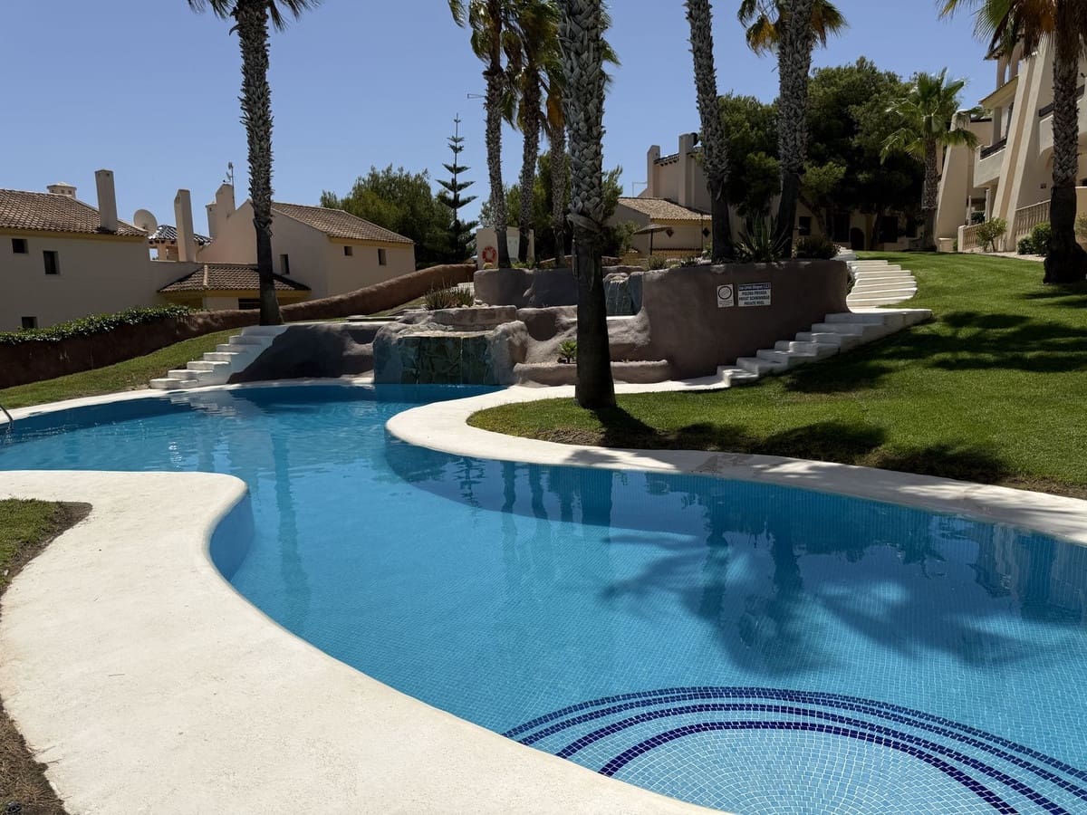 2 slaapkamer Appartement te koop in Las Ramblas Golf met zwembad garage - € 214.900 (Ref: 9998437)