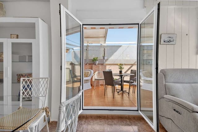 2 soveværelse Lejlighed til salg i Lo Pagan, San Pedro del Pinatar med garage - € 199.990 (Ref: 9998438)