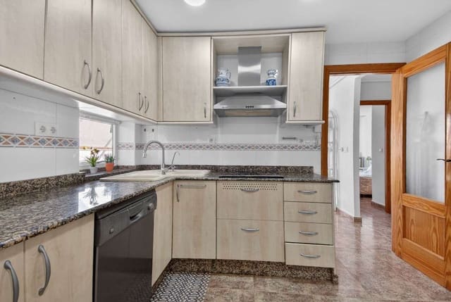 2 soveværelse Lejlighed til salg i Lo Pagan, San Pedro del Pinatar med garage - € 199.990 (Ref: 9998438)