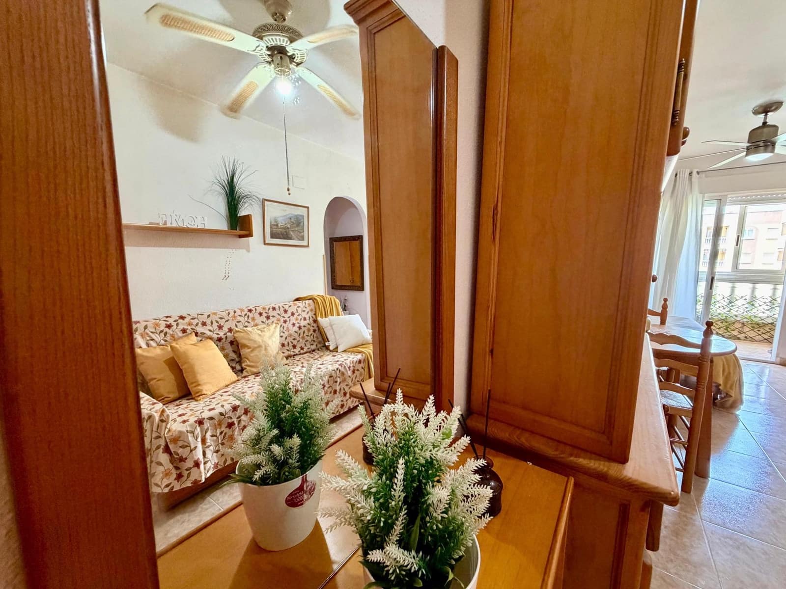 Studio for sale in Torrevieja with pool - € 103,000 (Ref: 10168639)