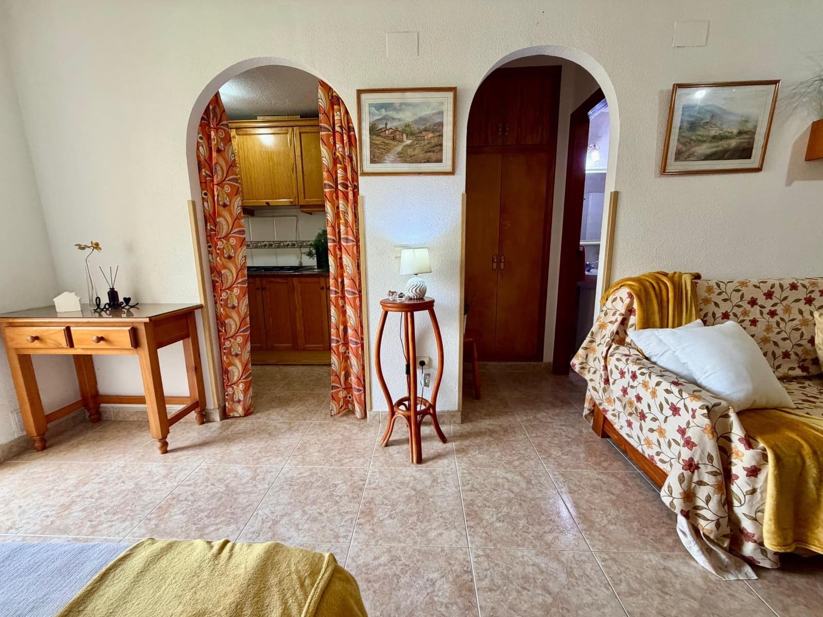 Studio for sale in Torrevieja with pool - € 103,000 (Ref: 10168639)