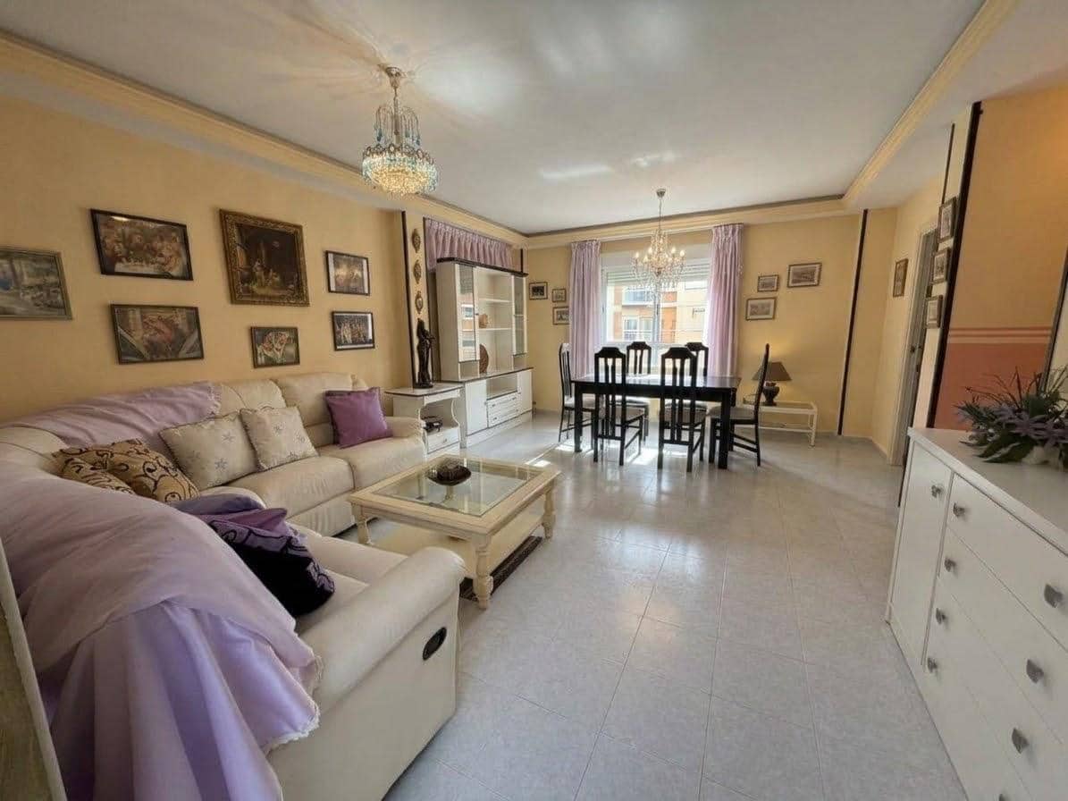 4 soveværelse Villa til salg i Torrevieja med swimmingpool garage - € 350.000 (Ref: 10171871)
