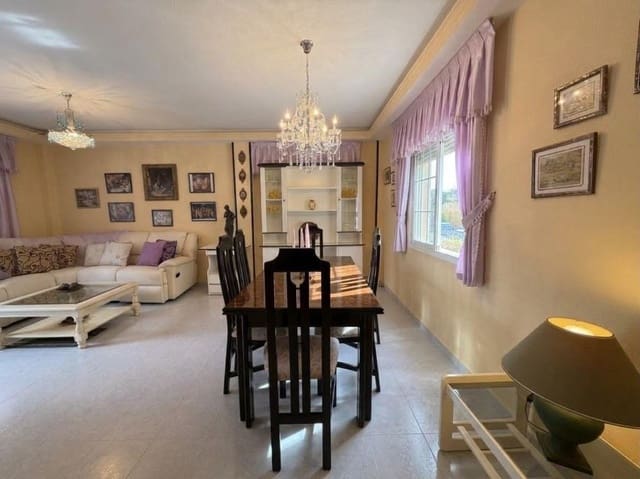 4 soveværelse Villa til salg i Torreblanca, Torrevieja med swimmingpool garage - € 350.000 (Ref: 10171871)