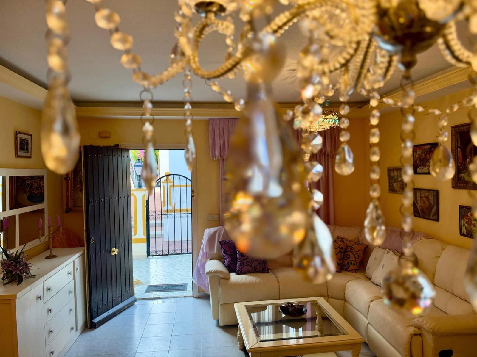 4 soveværelse Villa til salg i Torrevieja med swimmingpool garage - € 350.000 (Ref: 10171871)