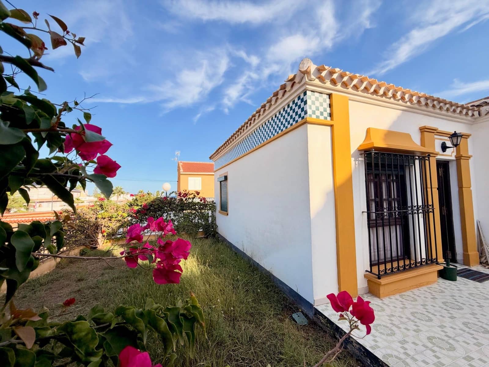 4 soveværelse Villa til salg i Torrevieja med swimmingpool garage - € 350.000 (Ref: 10171871)