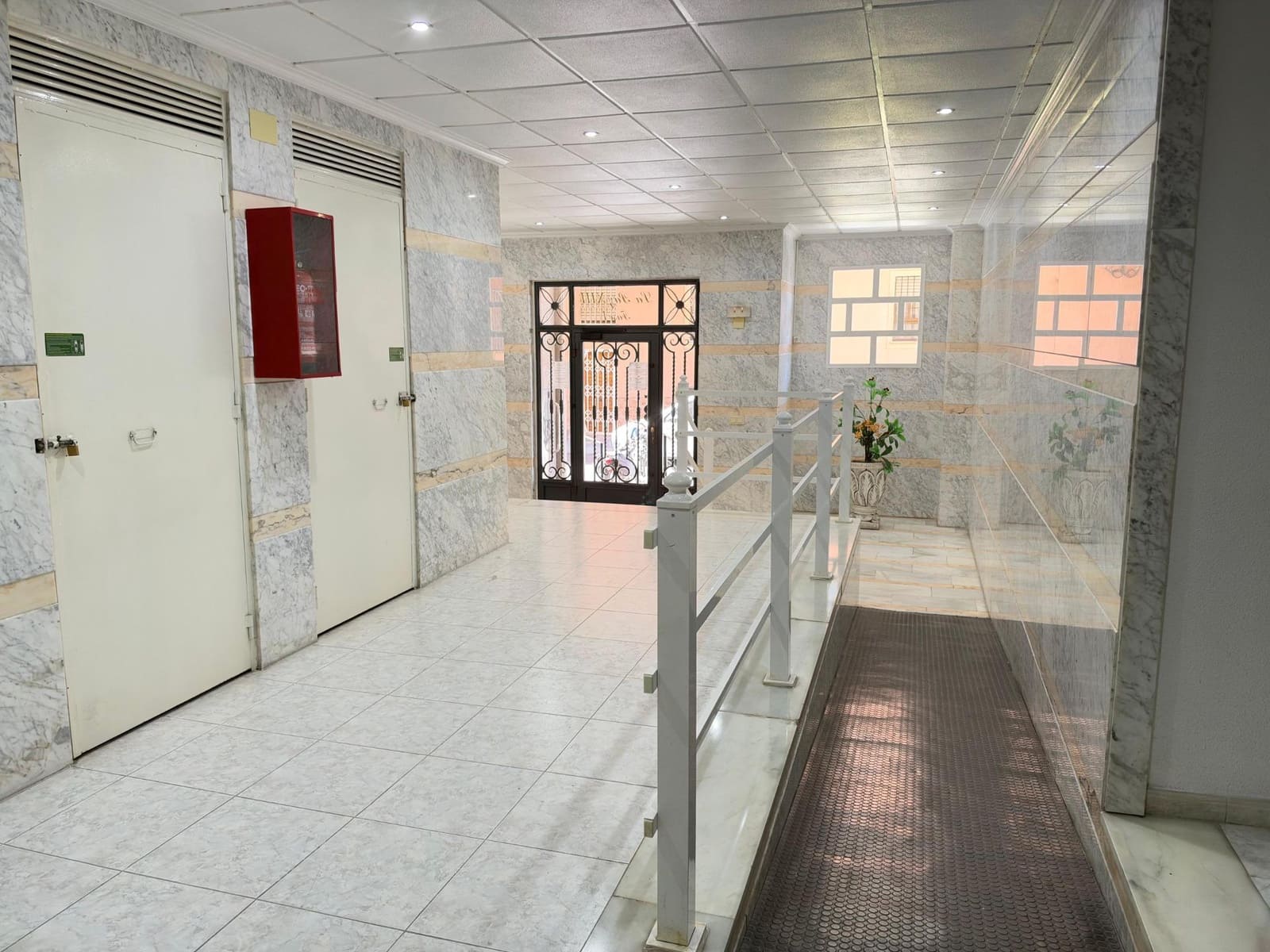 2 soverom Leilighet til salgs i Torrevieja med svømmebasseng - € 130 000 (Ref: 10171873)