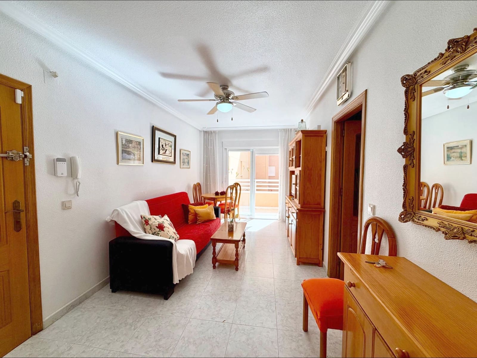 2 soverom Leilighet til salgs i Torrevieja med svømmebasseng - € 130 000 (Ref: 10171873)