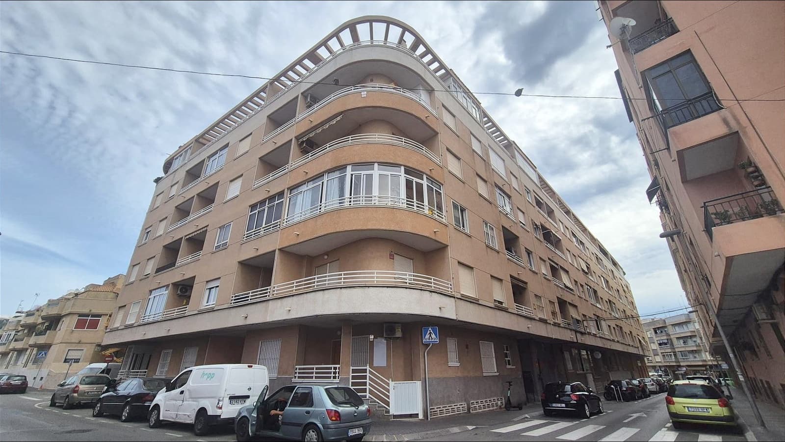 2 soverom Leilighet til salgs i Torrevieja med svømmebasseng - € 130 000 (Ref: 10171873)