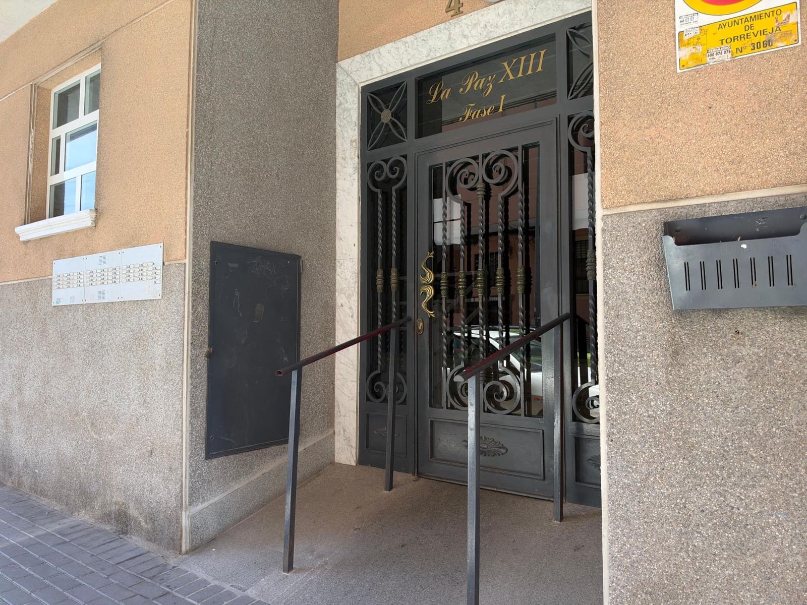 2 soverom Leilighet til salgs i Torrevieja med svømmebasseng - € 130 000 (Ref: 10171873)