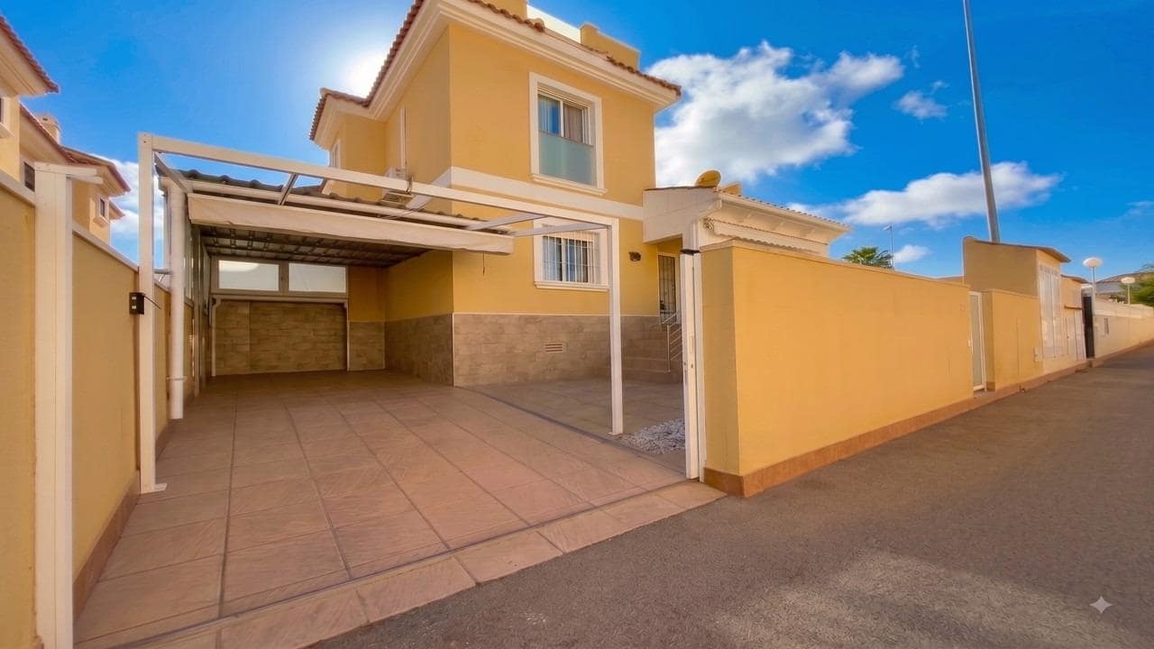 3 sovrum Semi-fristående Villa till salu i Rojales med pool garage - 280 000 € (Ref: 10183052)
