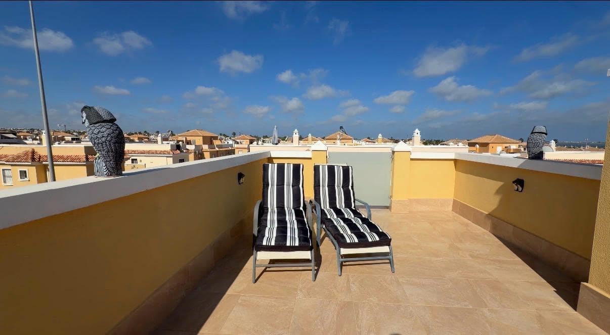 3 sovrum Semi-fristående Villa till salu i Rojales med pool garage - 280 000 € (Ref: 10183052)