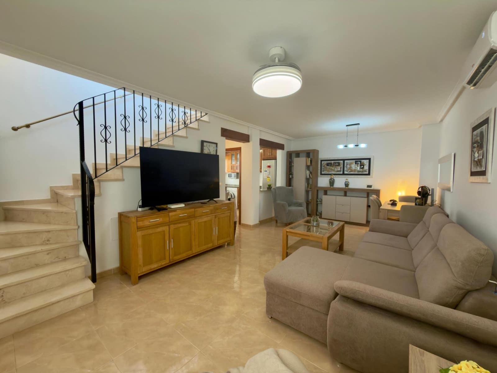 3 sovrum Semi-fristående Villa till salu i Rojales med pool garage - 280 000 € (Ref: 10183052)