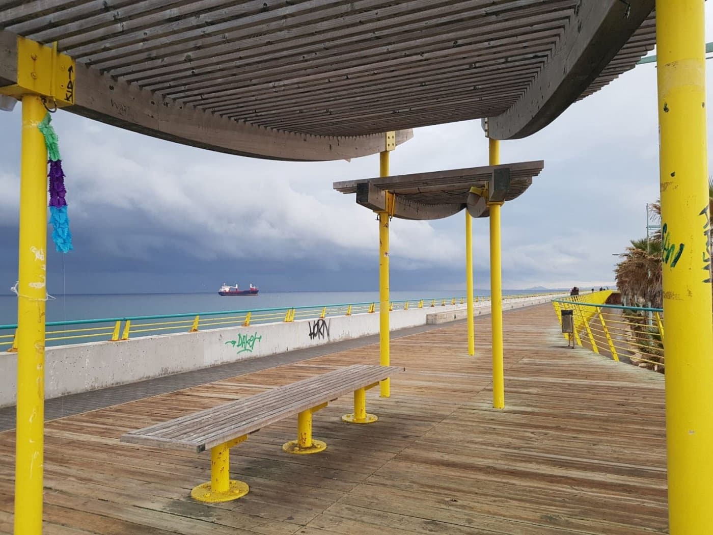 Commercial for sale in Torrevieja - € 525,000 (Ref: 7016829)