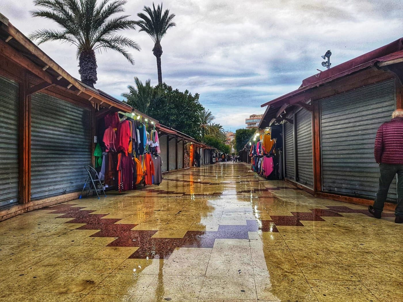 Commercial for sale in Torrevieja - € 525,000 (Ref: 7016829)