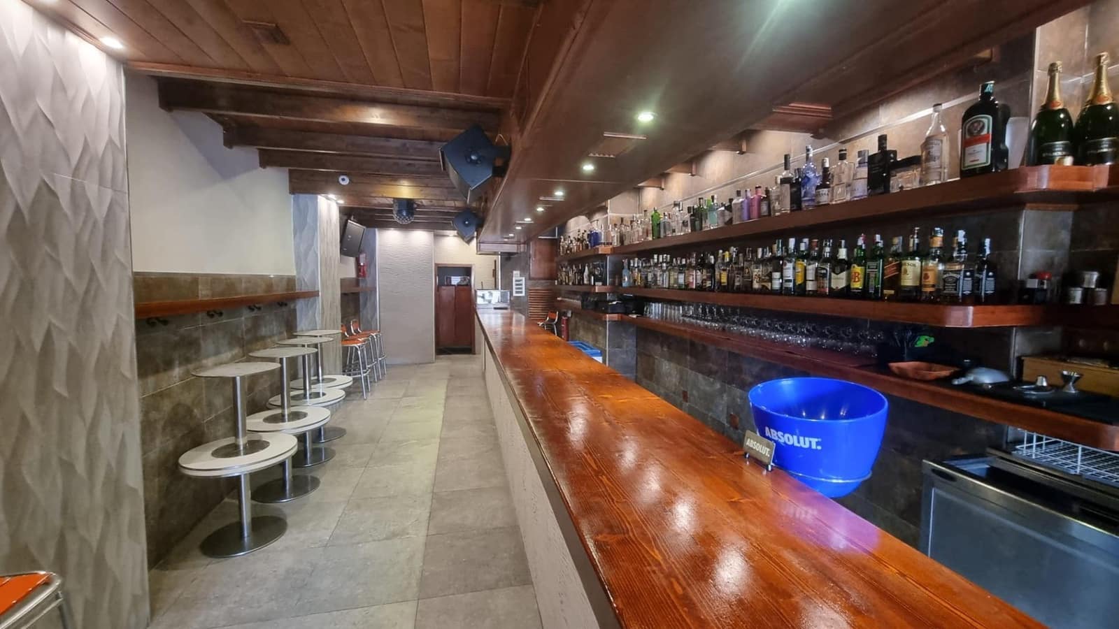 Commercial for sale in Torrevieja - € 525,000 (Ref: 7016829)