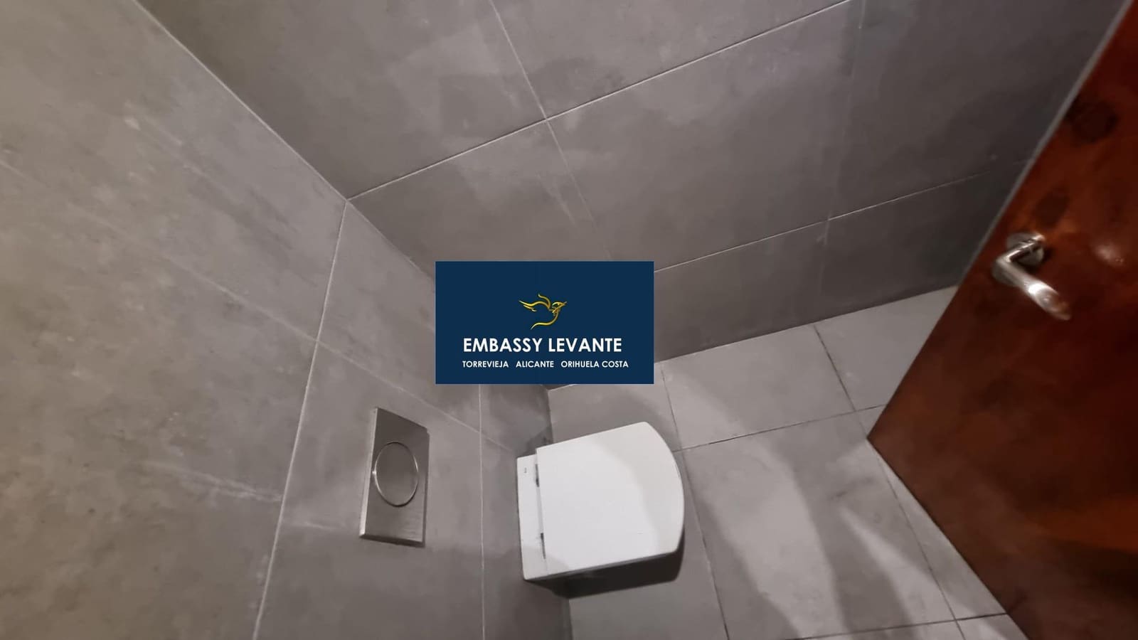 Erhverv til salg i Torrevieja - € 600.000 (Ref: 7016829)