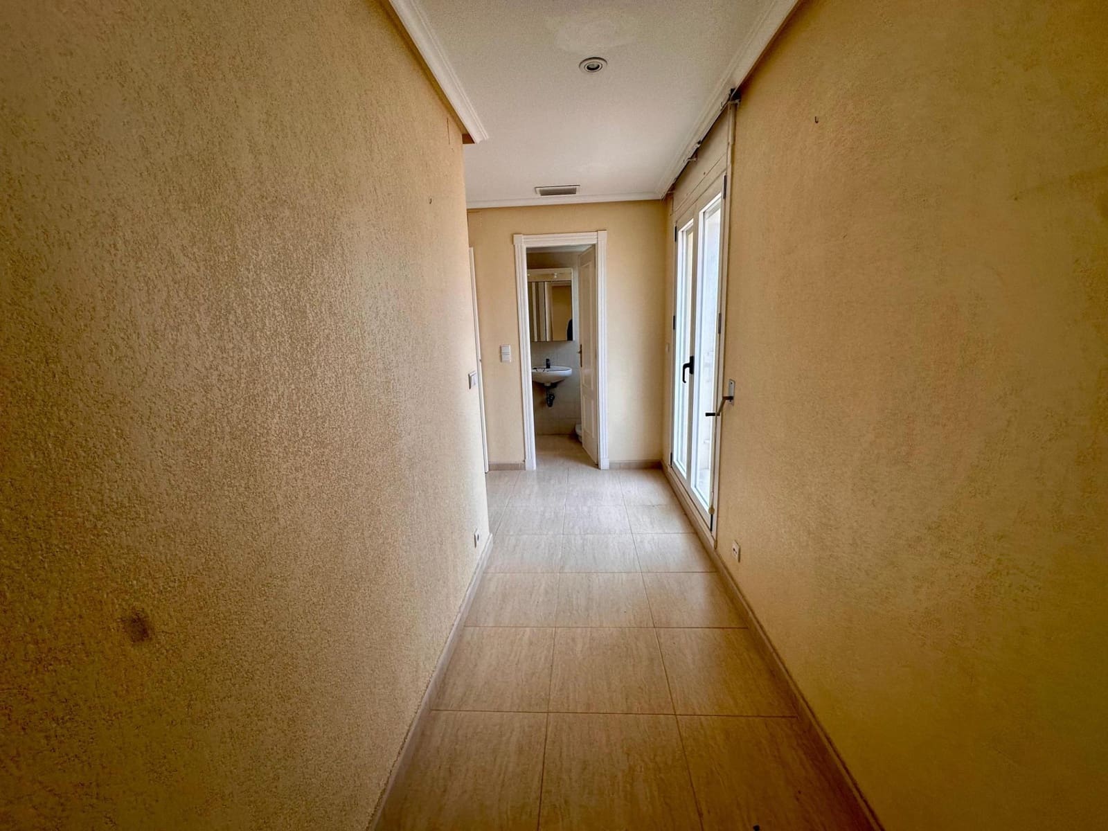 4 chambre Penthouse à vendre à Torrevieja avec garage - 660 000 € (Ref: 7545666)