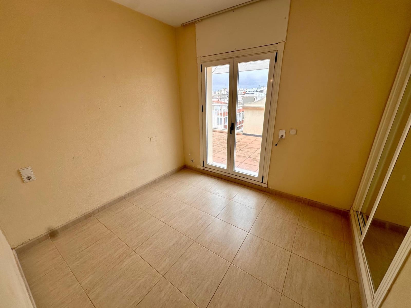 4 soveværelse Penthouse til salg i Torrevieja med garage - € 660.000 (Ref: 7545666)