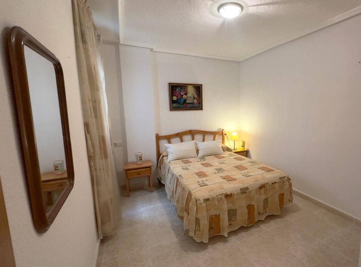 2 soveværelse Lejlighed til salg i Torrevieja - € 132.000 (Ref: 8020512)