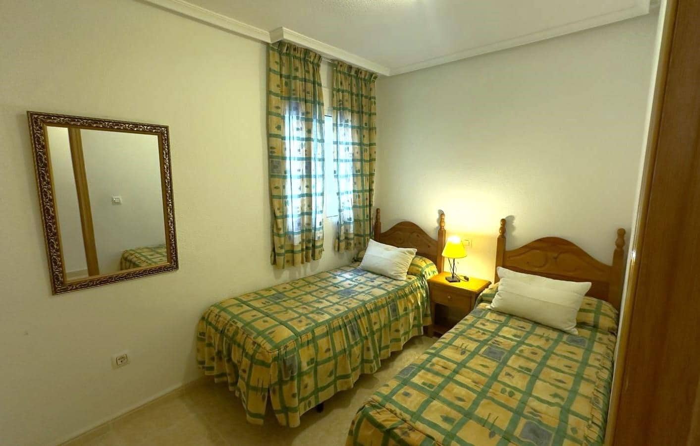 2 soveværelse Lejlighed til salg i Torrevieja - € 132.000 (Ref: 8020512)