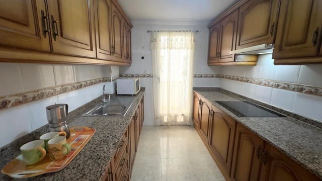 2 soveværelse Lejlighed til salg i Centro, Torrevieja - € 132.000 (Ref: 8020512)