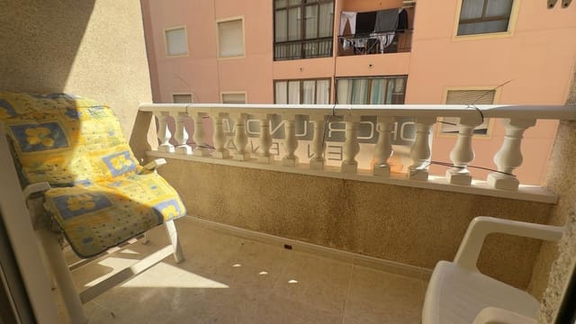2 soveværelse Lejlighed til salg i Centro, Torrevieja - € 132.000 (Ref: 8020512)