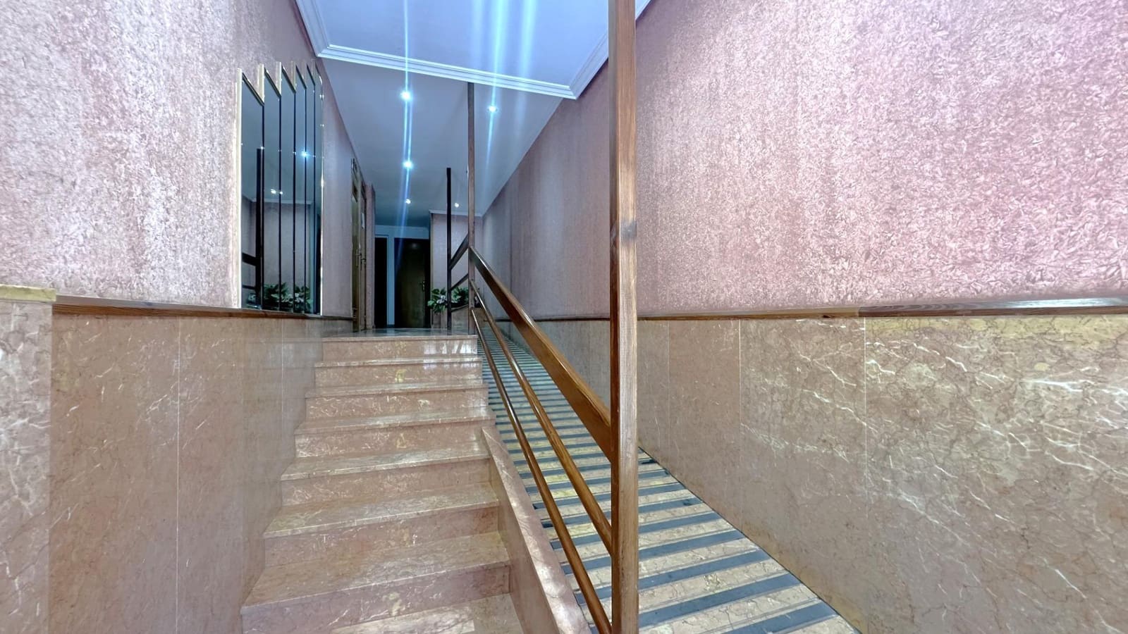 3 bedroom Apartment for sale in Torrevieja - € 223,000 (Ref: 8253987)