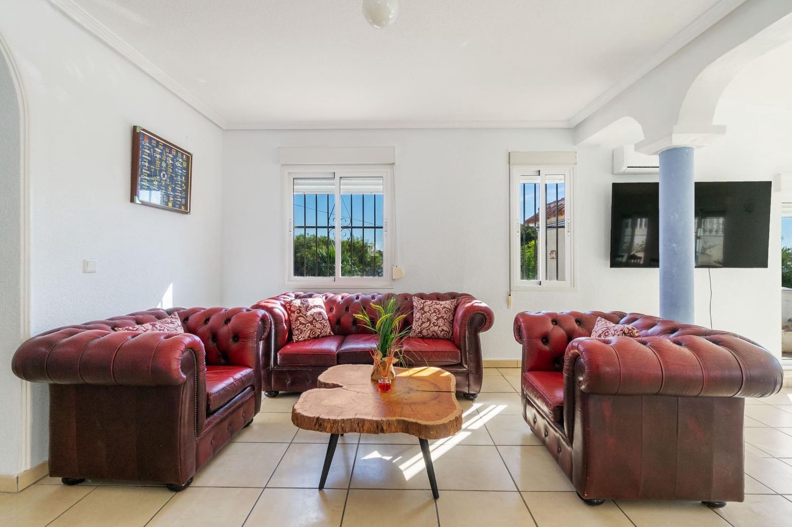 6 chambre Villa/Maison à vendre à Playa Flamenca avec piscine - 1 000 000 € (Ref: 8430675)