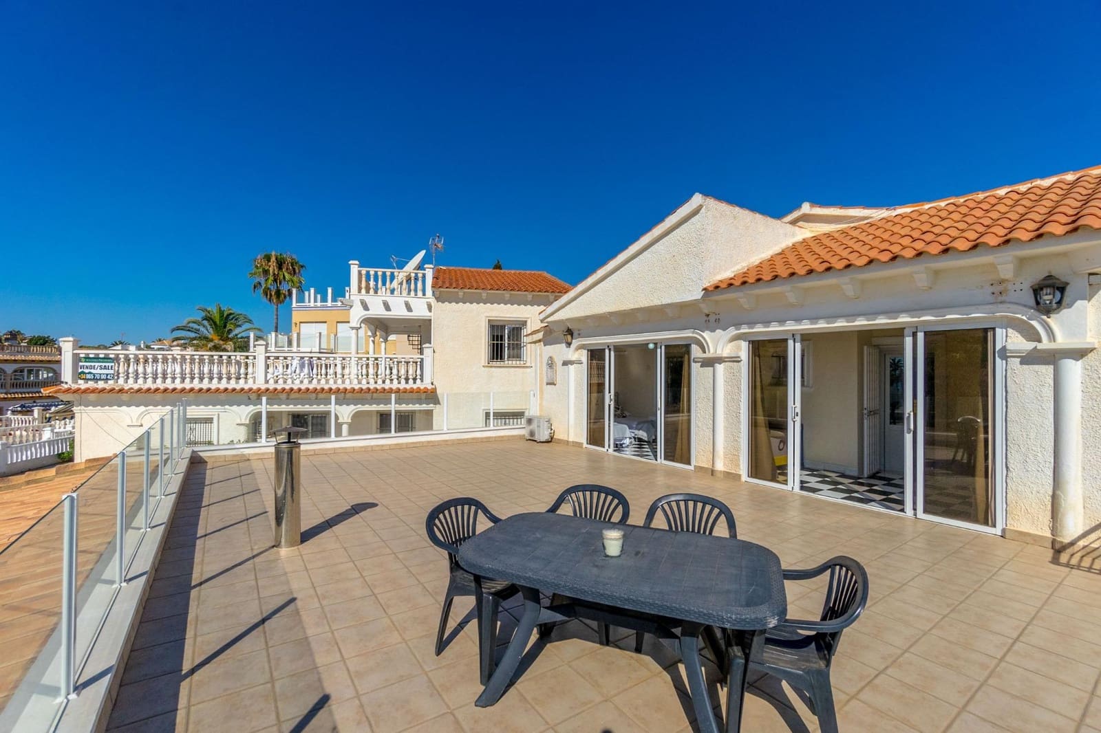 6 chambre Villa/Maison à vendre à Playa Flamenca avec piscine - 1 000 000 € (Ref: 8430675)