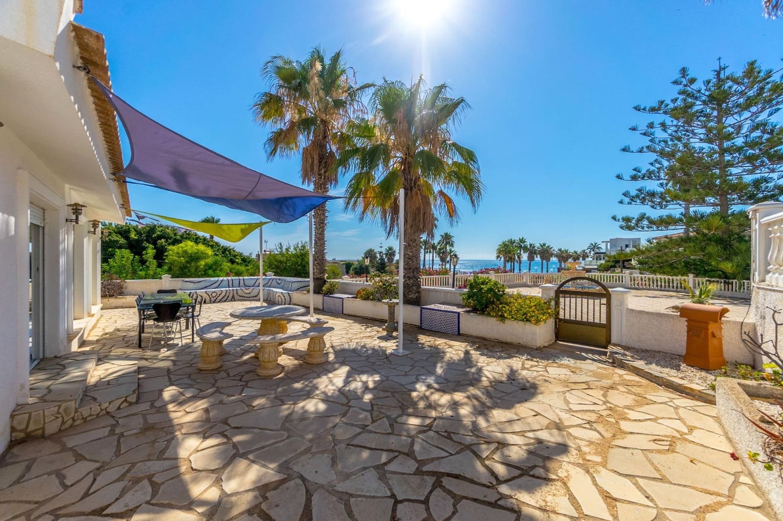 6 chambre Villa/Maison à vendre à Playa Flamenca avec piscine - 1 000 000 € (Ref: 8430675)