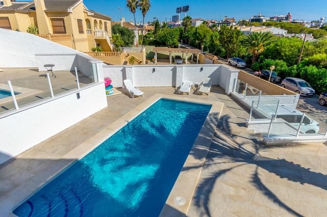 6 chambre Villa/Maison à vendre à Playa Flamenca, Orihuela avec piscine - 1 000 000 € (Ref: 8430675)