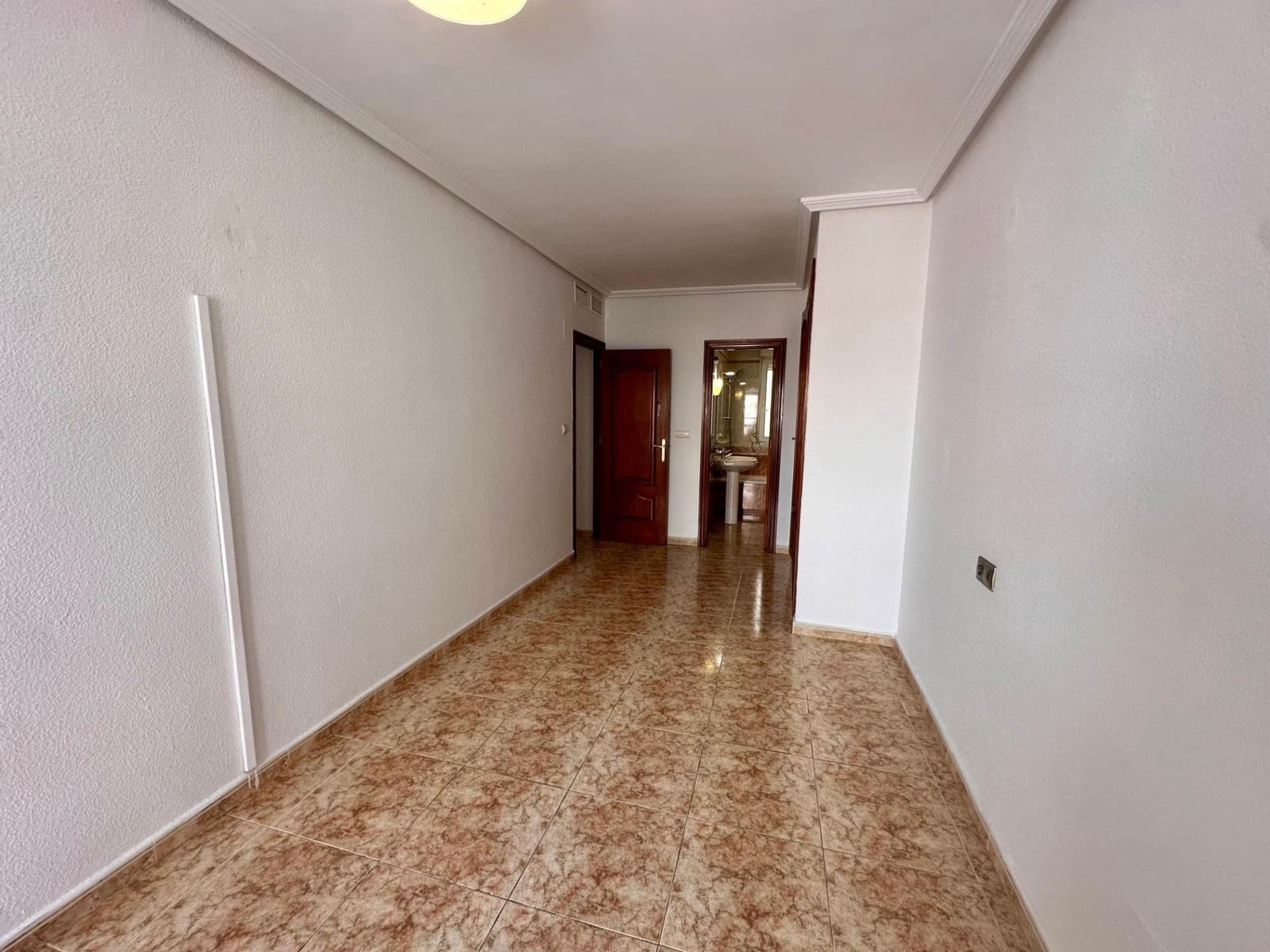 3 quarto Apartamento para venda em Torrevieja - 179 000 € (Ref: 8696510)