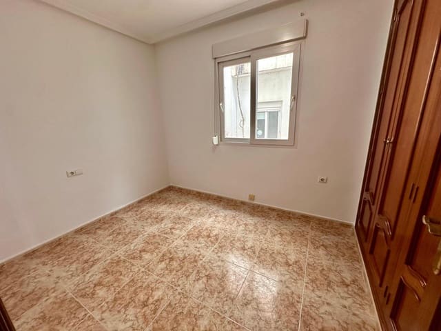 3 quarto Apartamento para venda em Puerto Deportivo, Torrevieja - 179 000 € (Ref: 8696510)