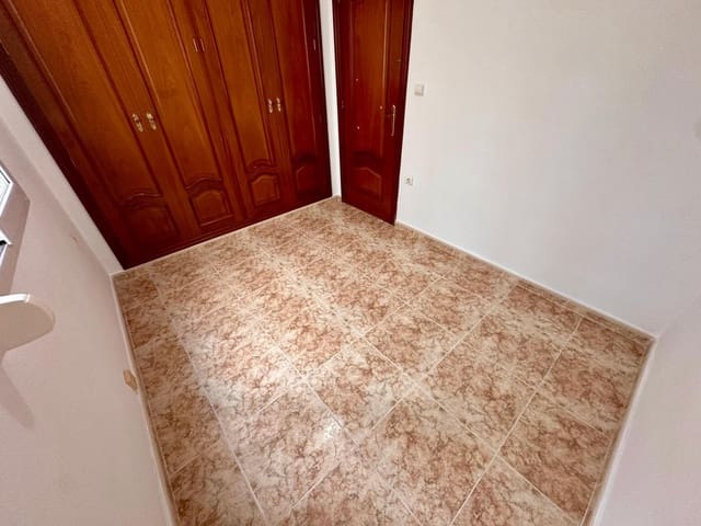 3 quarto Apartamento para venda em Puerto Deportivo, Torrevieja - 179 000 € (Ref: 8696510)