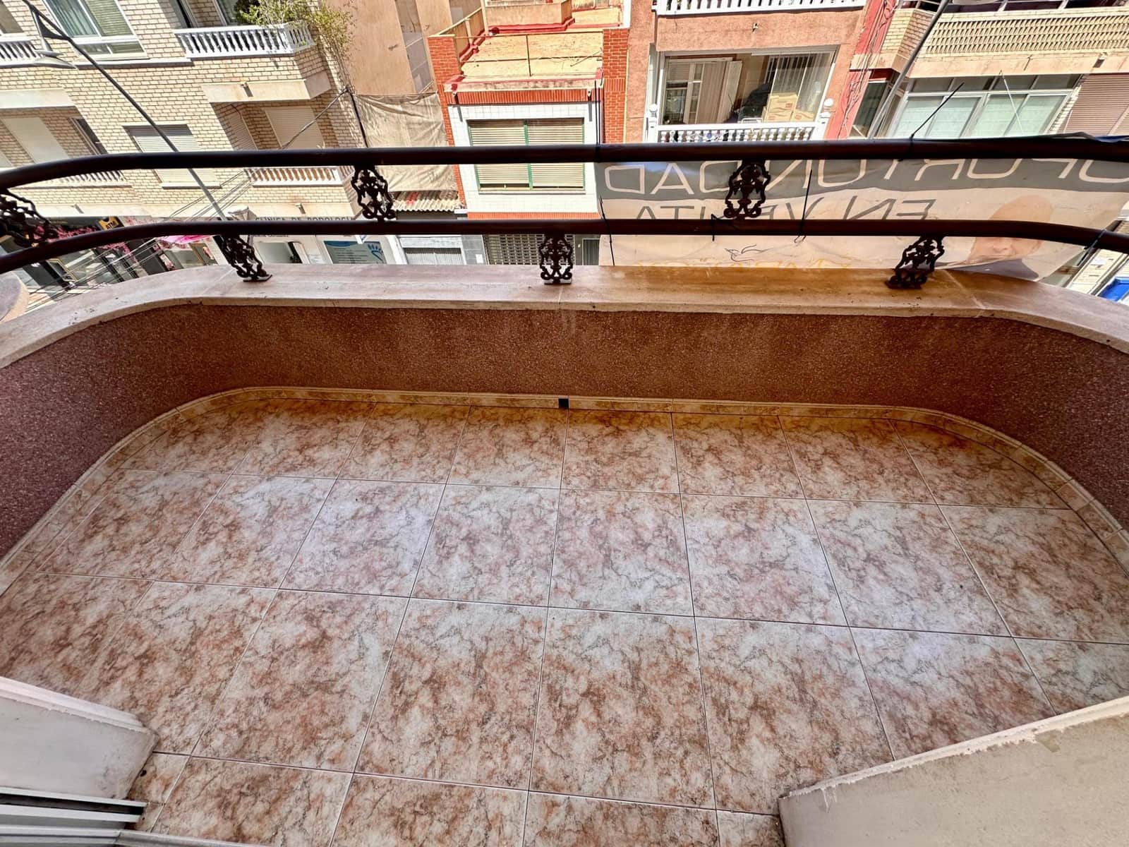 3 quarto Apartamento para venda em Torrevieja - 179 000 € (Ref: 8696510)