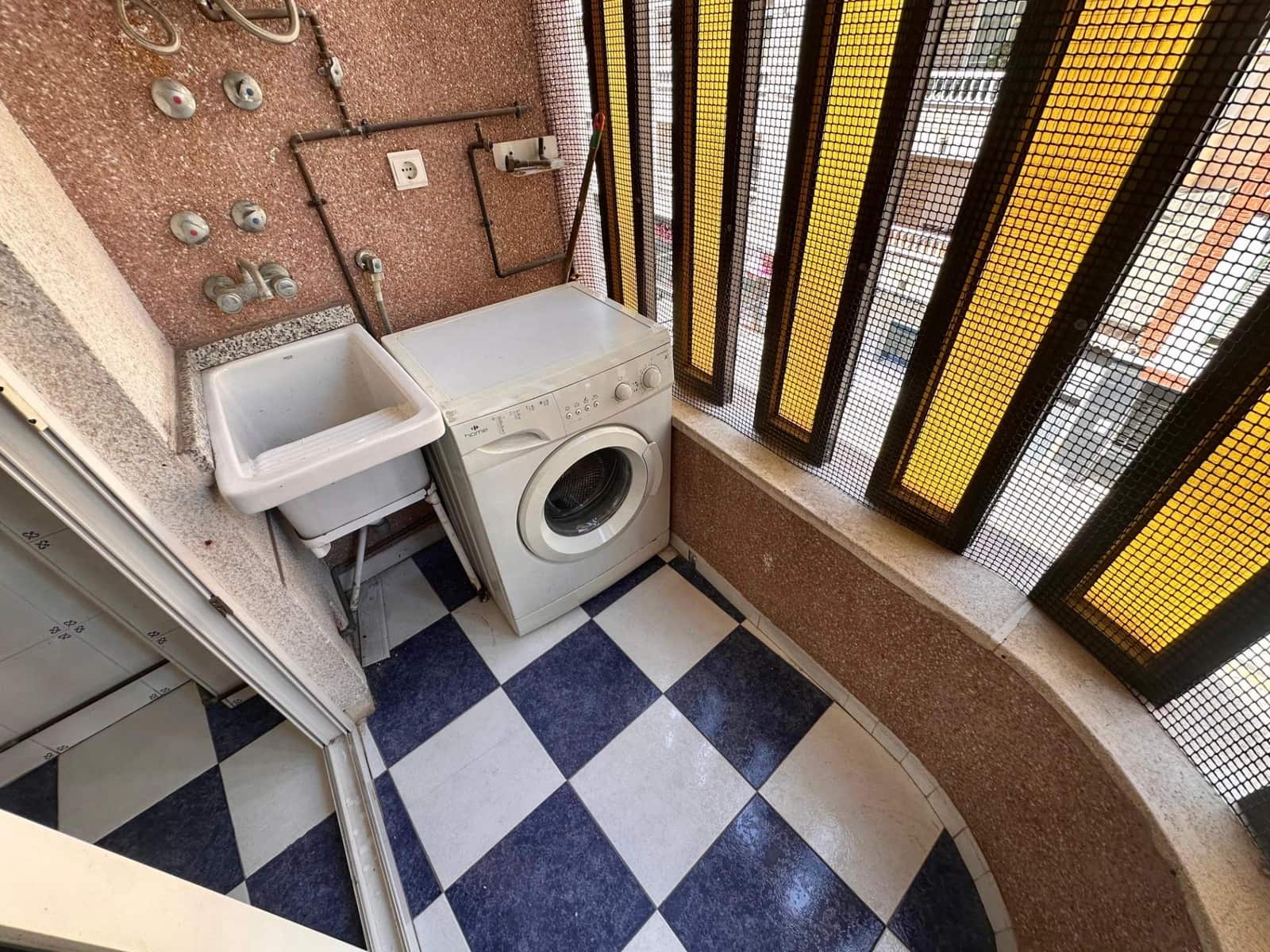 3 quarto Apartamento para venda em Torrevieja - 179 000 € (Ref: 8696510)