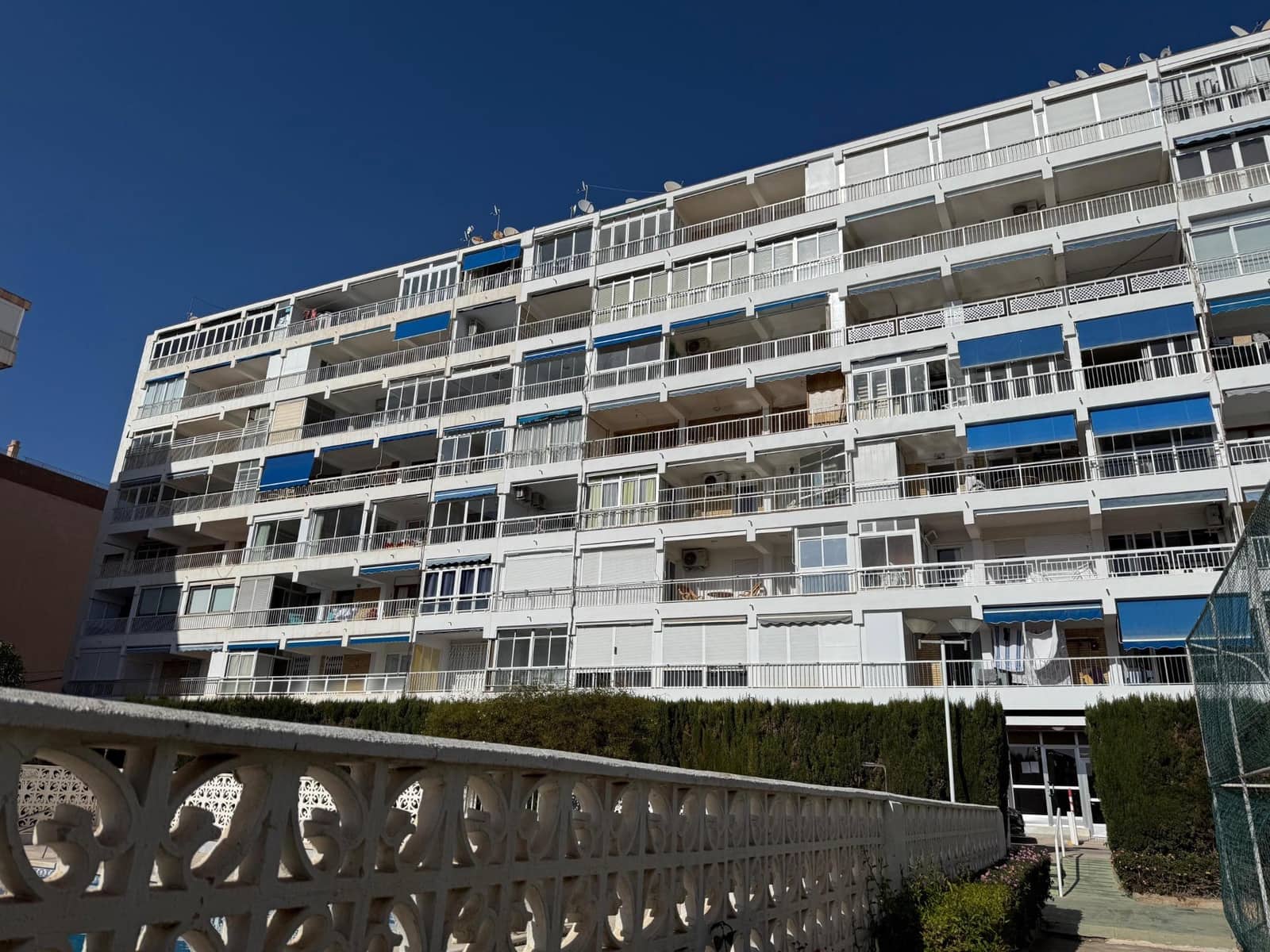 3 bedroom Apartment for sale in Torrevieja with pool - € 217,500 (Ref: 8755686)