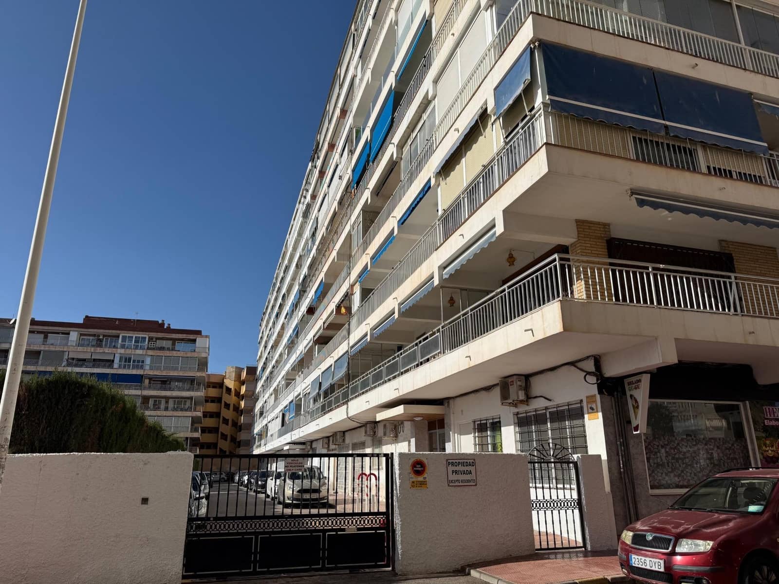 3 bedroom Apartment for sale in Torrevieja with pool - € 217,500 (Ref: 8755686)