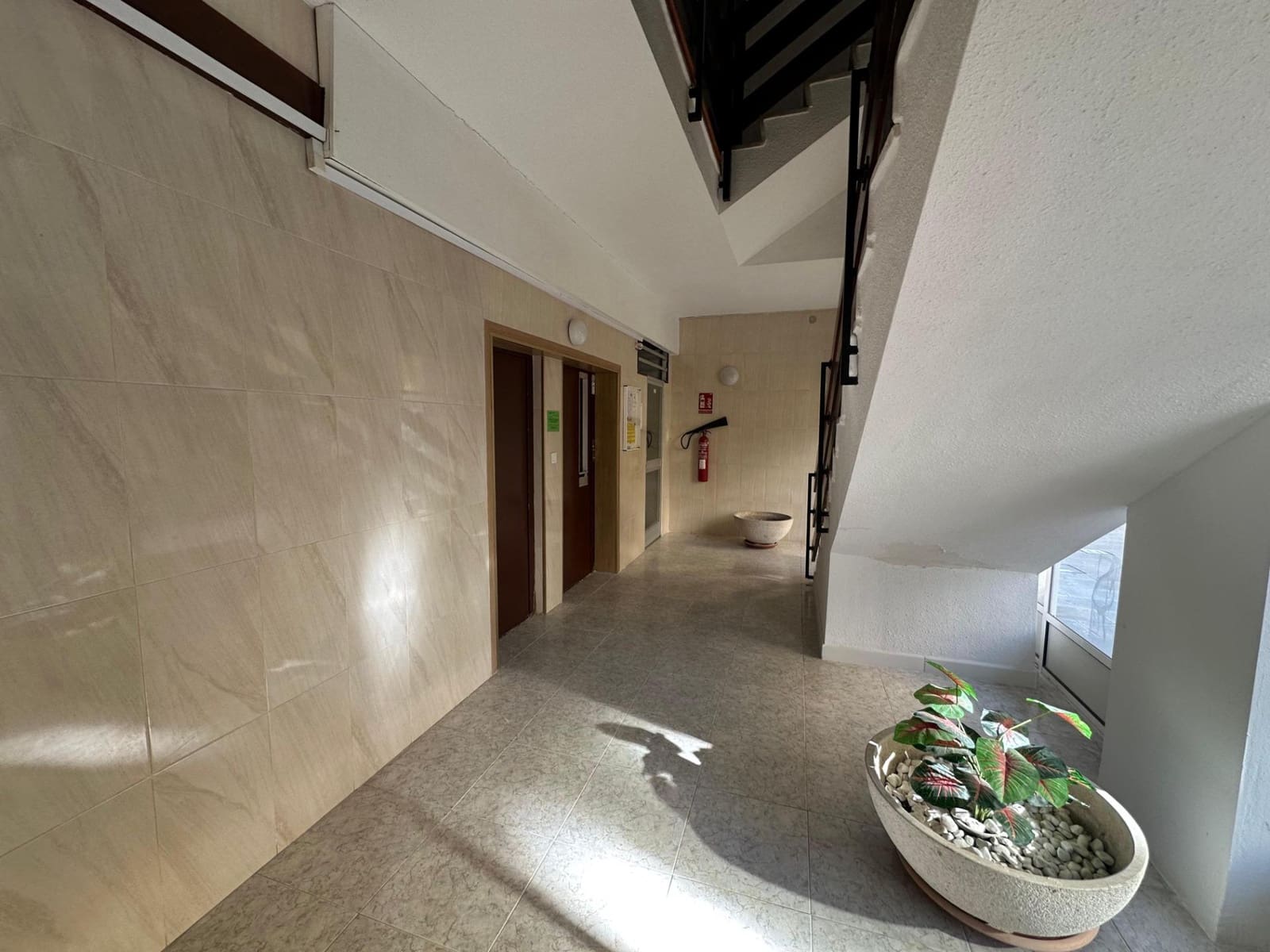 3 makuuhuone Huoneisto myytävänä paikassa Torrevieja mukana uima-altaan - 217 500 € (Ref: 8755686)